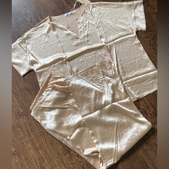 NWT| Champagne Satin Pajama Set - Picture 6 of 9